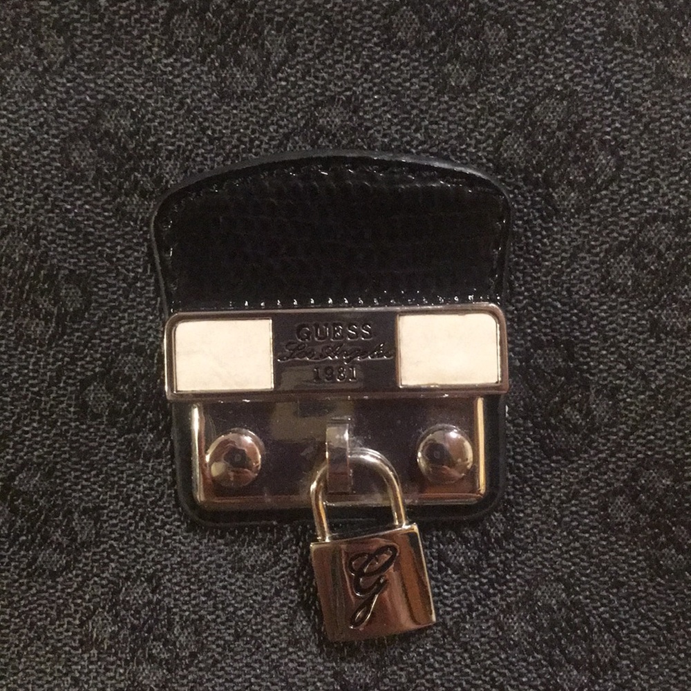 Guess crossbody messenger bag vintage polyurethane